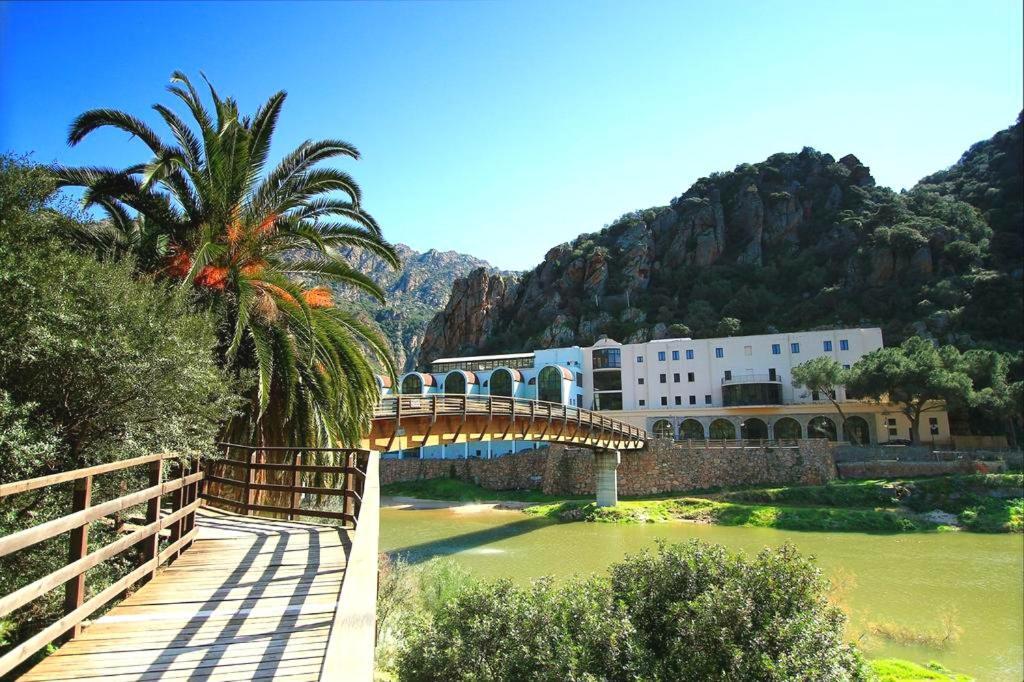 R&z Getaway * Santa Maria